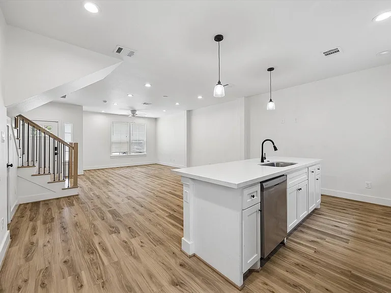 2749 Redrock St #B — Photo 11