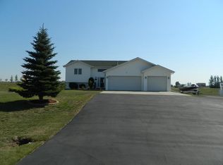 4555 Stonewood Way, Bismarck, ND 58504