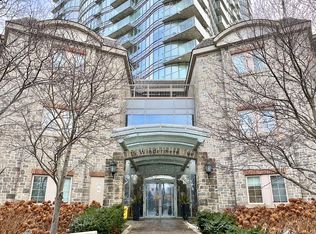 15 Windermere Ave #1212, Toronto, ON M6S5A2