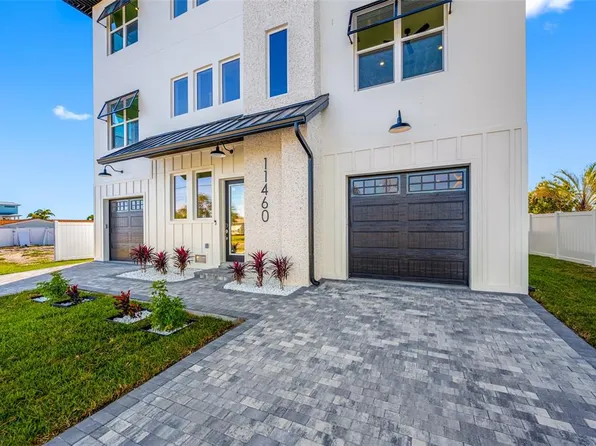 11460 7th St E, Treasure Island, FL 33706