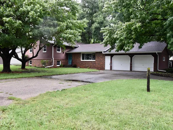 939 6th St, Sibley, IA 51249