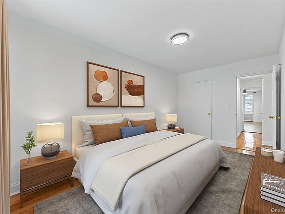 3rd image of 3121 Mickle Avenue