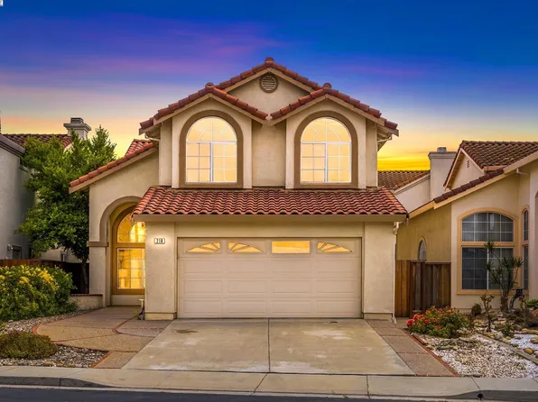 218 Edgewater Dr, Milpitas, CA 95035