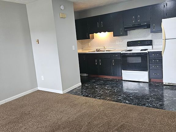 2nd image of 26 Sunnyslope Dr #26F