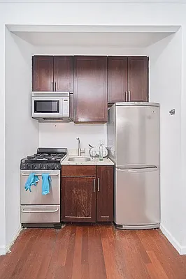 Rented by Living New York | media 25