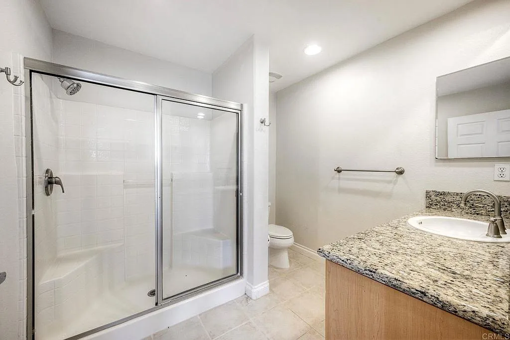 3 bed, 1935 sqft, $5,900 — Photo 4