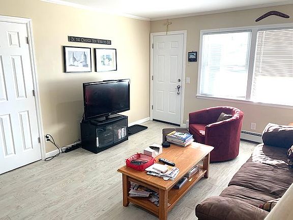 5th image of 144 Pacific Blvd Floor 1