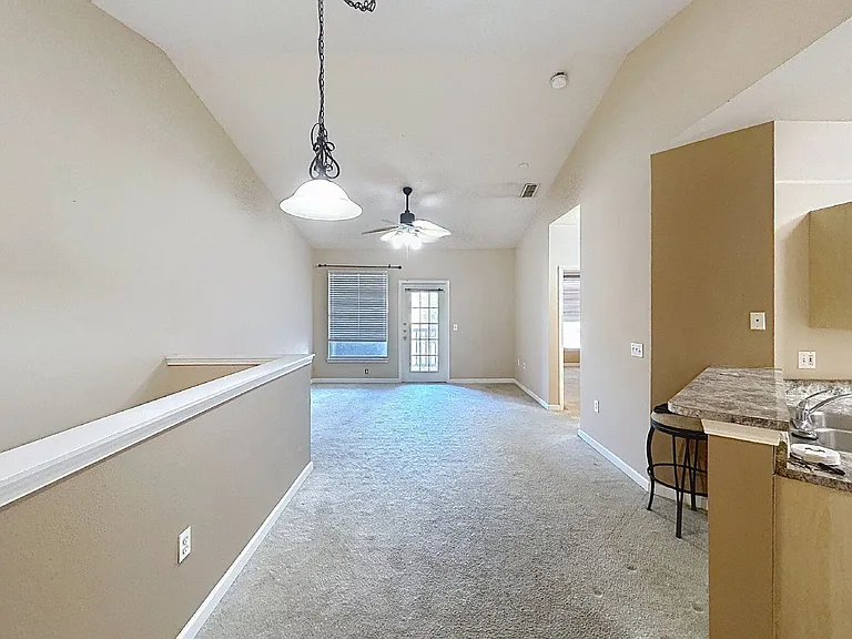 10471 Villa View Cir — Photo 7
