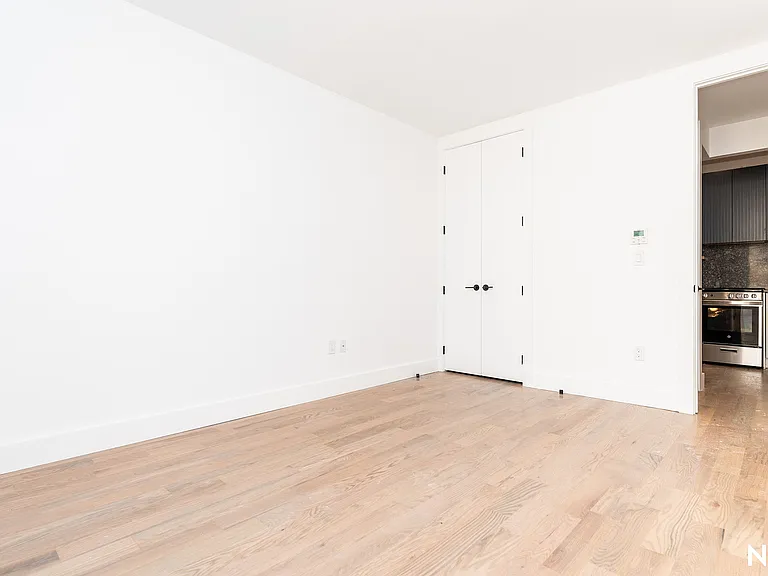 228 N 7th St #315 — Photo 15