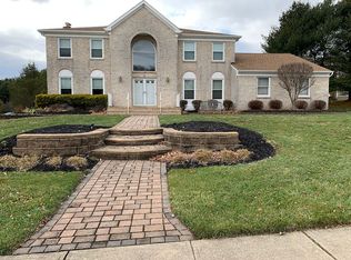 6 Salem Ct, Marlboro, NJ 07746