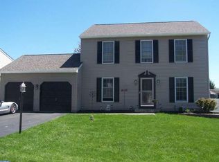 137 Abbey Dr, Royersford, PA 19468