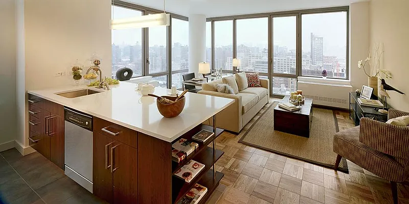 Rented by Clinton Management | media 48