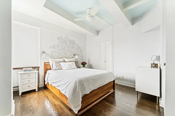 Sold by Compass | media 16