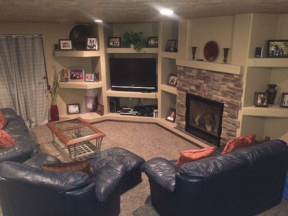 5th image of 1104 E Walnut Street