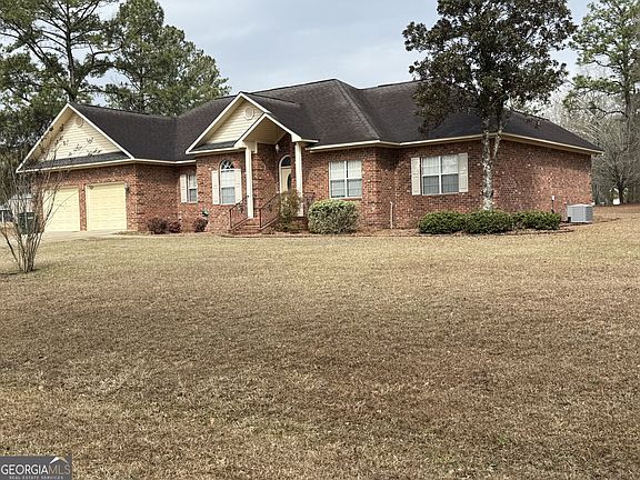 4th image of 102 Oak Cir