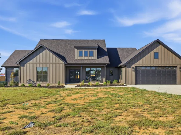 52 Sadi Ct, Mayfield, KY 42066