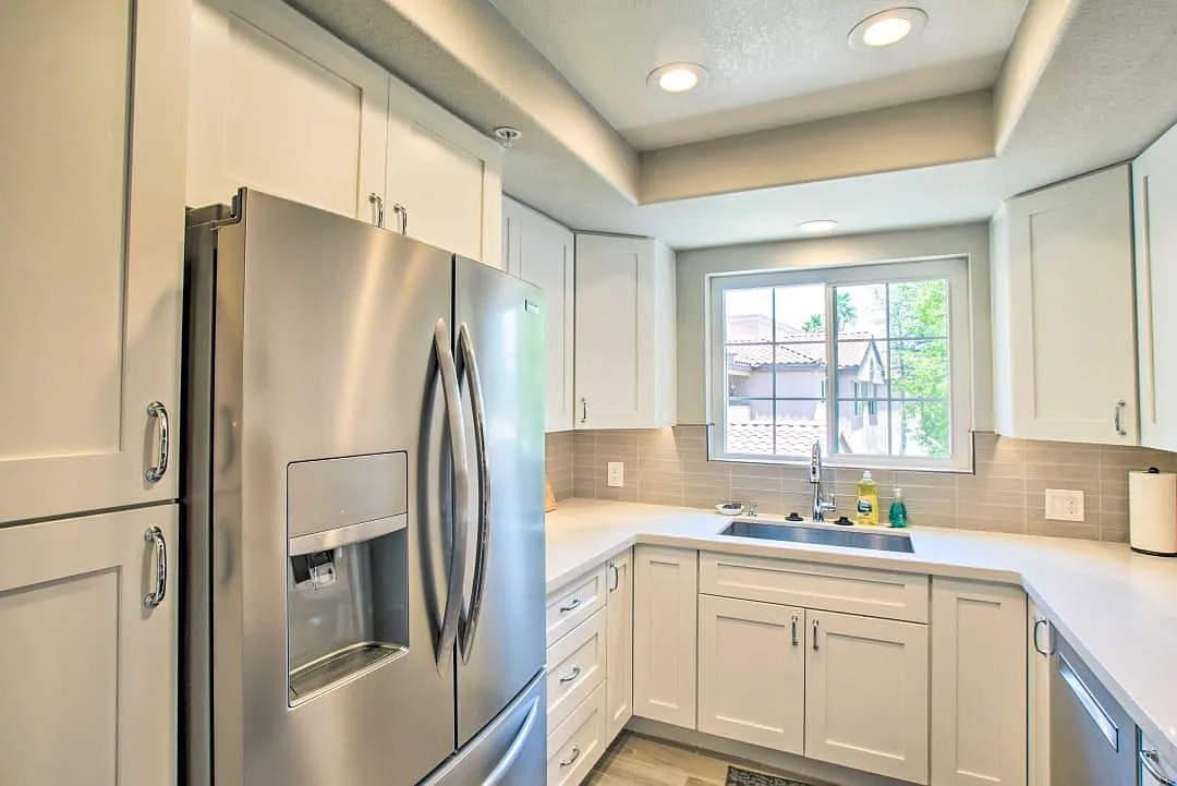 2 bed, 1100 sqft, $1,900 — Photo 3