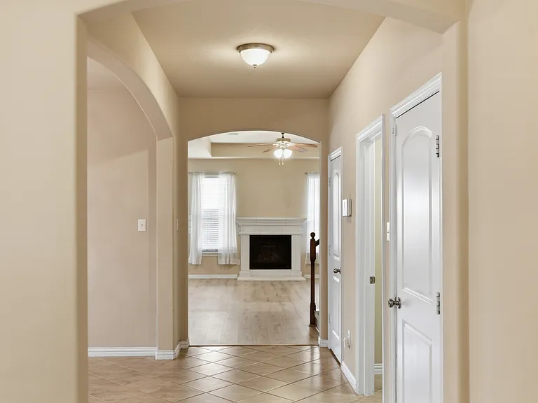 178 Pleasant Hill Ln — Photo 2