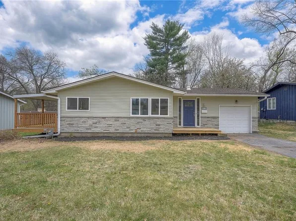 5715 W 75th Ter, Prairie Village, KS 66208