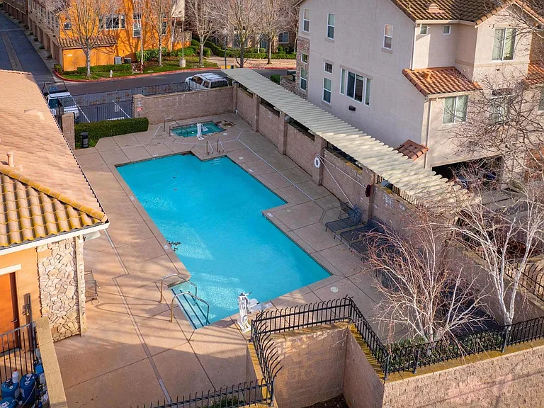 2580 W El Camino Ave #14103 — Photo 33