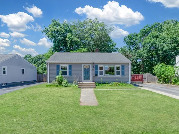 263 Maple St, Warwick, RI 02888