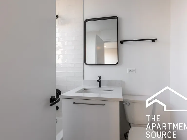 941 W Carmen Ave #103 — Photo 12