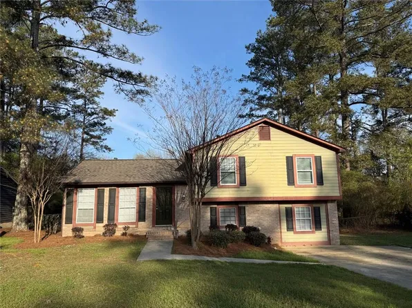 10111 Settlers Grove Rd NE, Covington, GA 30014