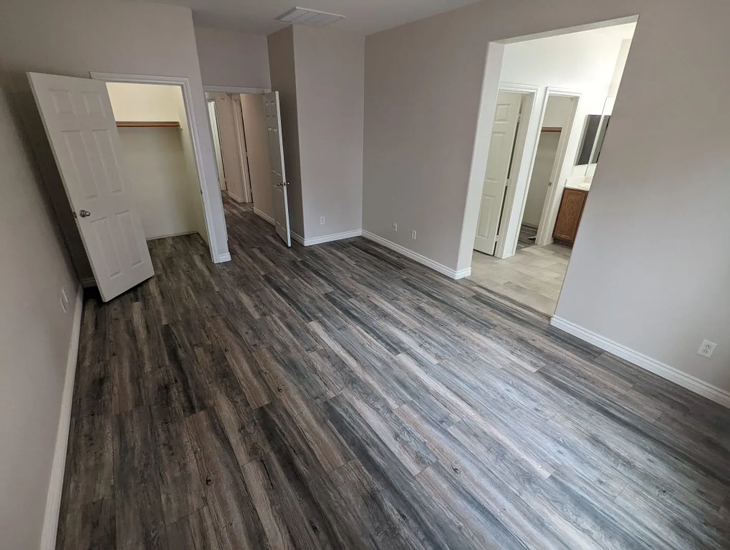 8148 Slate Falls St — Photo 3
