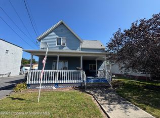 1126 Main St, Peckville, PA 18452