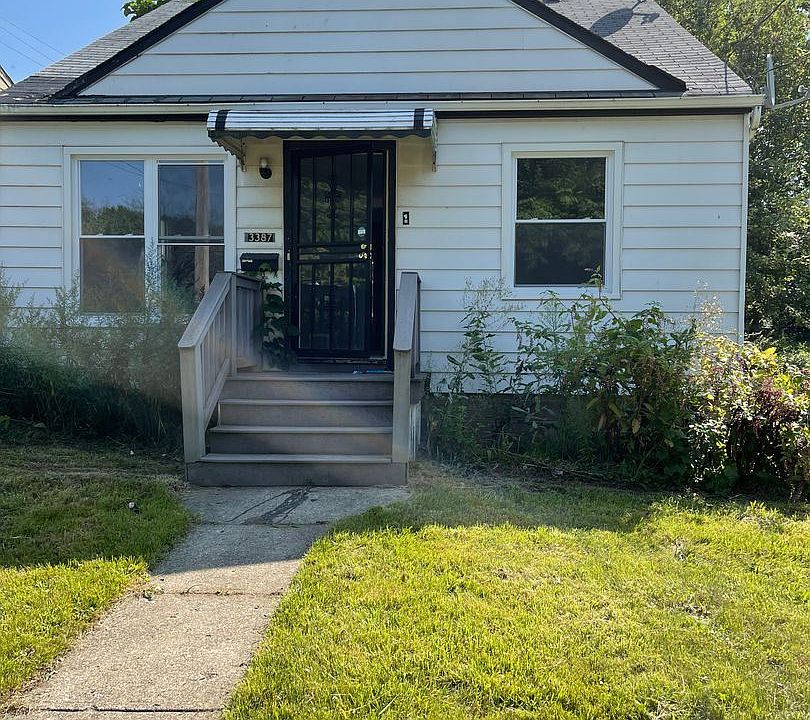1st image of 3387 E 106th St #V