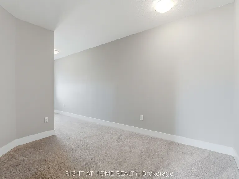 2060 Meadowgate Blvd #10 — Photo 34