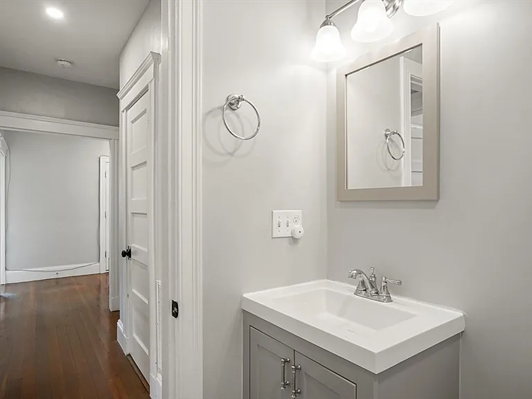 17 Howes St #1 — Photo 10