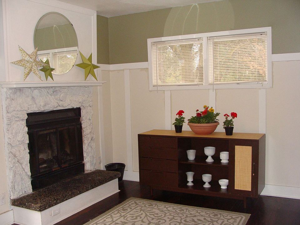 2nd image of 3507 S Ray St