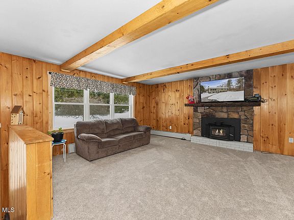 5th image of 256 Grooms Road