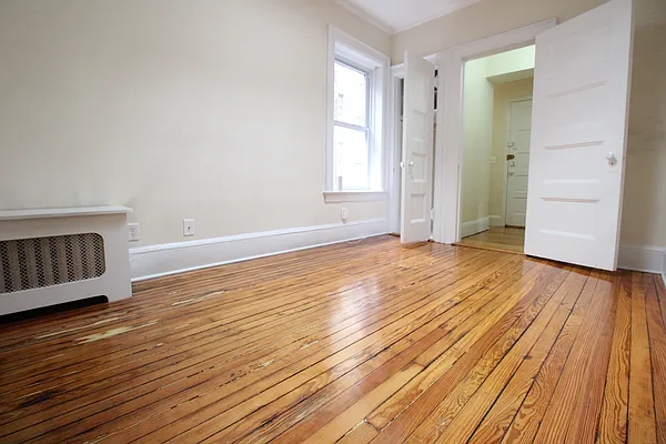 Rented by Luxor Homes & Investment Realty | media 8