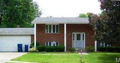 812 Hyannis Dr, Saint Charles, MO, 63301