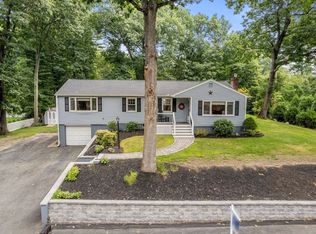 11 Southwick Rd, North Reading, MA 01864