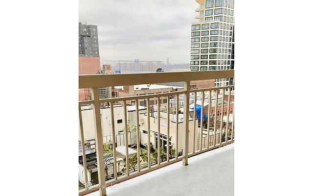 Rented by Douglas Elliman | media 21