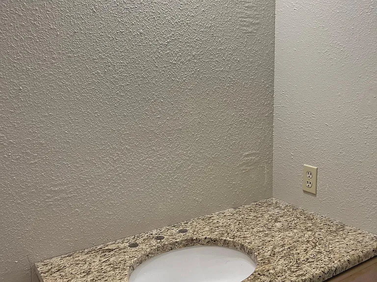 1005 Country Aire Dr #A — Photo 5