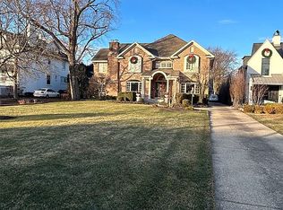 396 S Prairie Ave, Elmhurst, IL