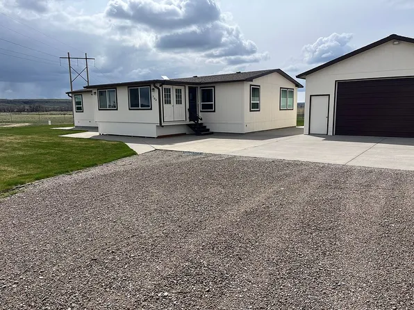 702 Vaughn South Frontage Rd, Great Falls, MT 59404