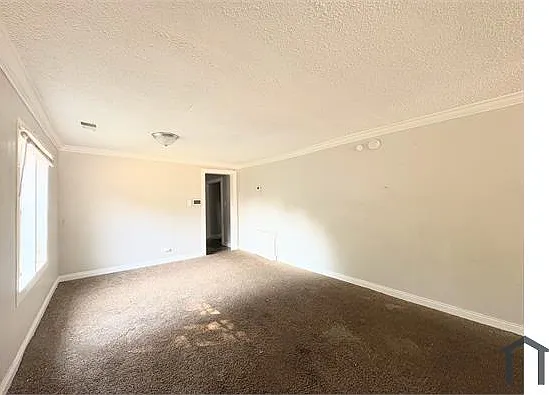 3 bed, $1,000 — Photo 3
