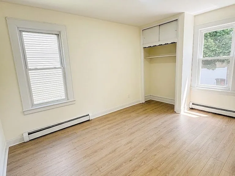 186 Isabella Ave #1 — Photo 8