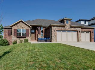 715 S Hickory Dr, Springfield, MO 65809
