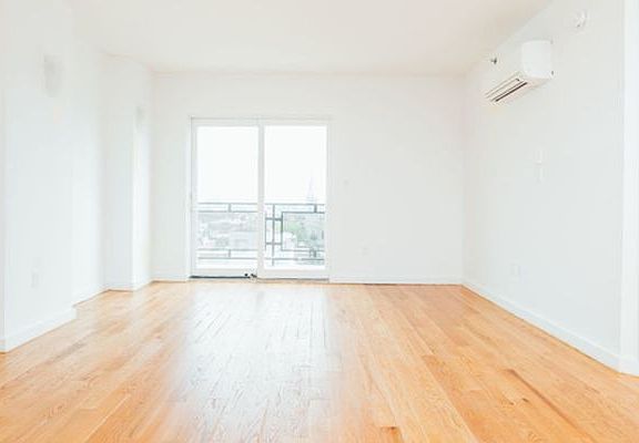 5th image of 146 Linden Blvd #8BB