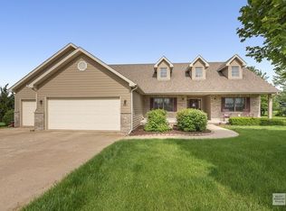 865 Tall Grass Ct, Somonauk, IL 60552