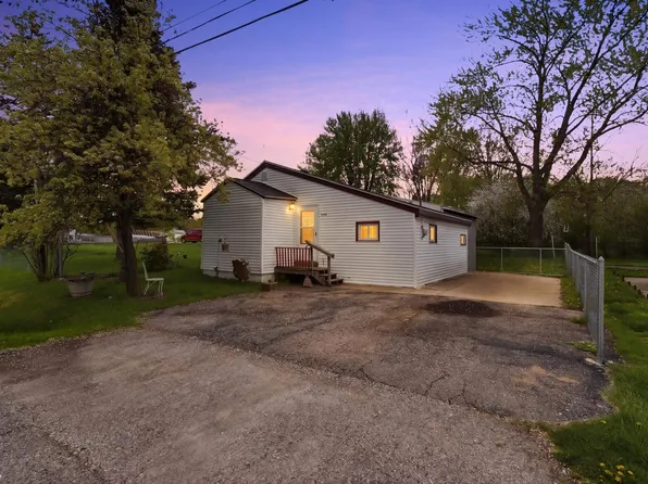 3167 W Dartmouth St, Flint, MI 48504