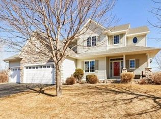 9090 Jewel Ln N, Maple Grove, MN 55311