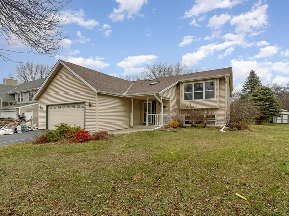 2131 Helena Rd N, Oakdale, MN 55128