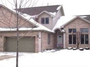 684 Olde Ivy Ln, Howell, MI 48843
